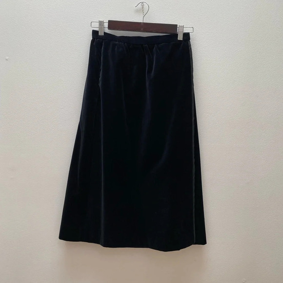 Vintage - Union Label Vegan Suede 60’s Wrap Skirt - Picture 8 of 9